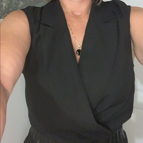 Alice & Ou Black sleeveless jumper - Picture 3 of 12